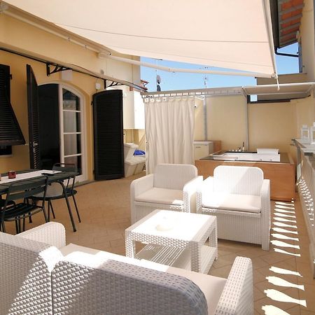 Bonnes Vacances A Pietrasanta Esterno foto