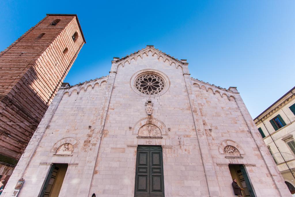 Bonnes Vacances A Pietrasanta Esterno foto