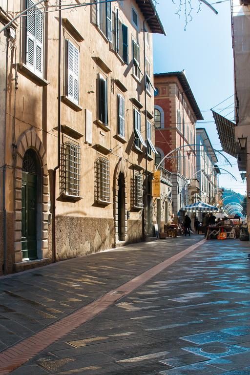 Bonnes Vacances A Pietrasanta Esterno foto